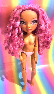   Rainbow High NUDE Puppe LILAC LANE sehr guter Zustand lila neu Friends Serie Locken HOCH  