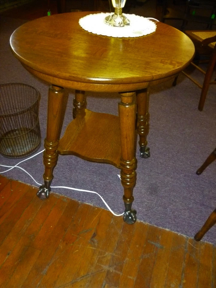 Antigua Mesa Redonda Roble 24" Patas Garra Bola Refinada Restaurada Salón Años 1900 Foto 3 de 4