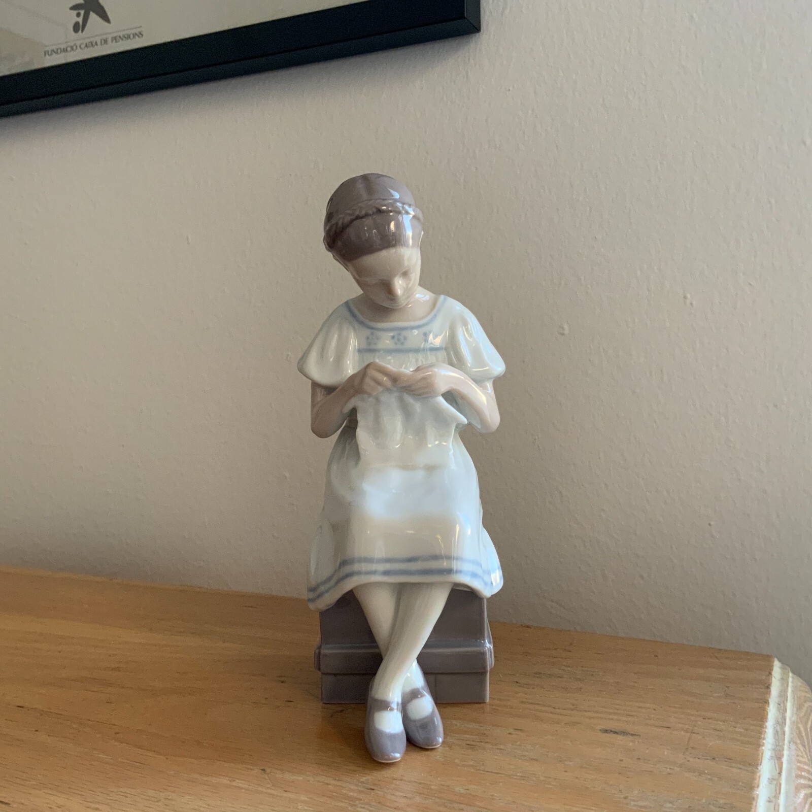 HTF B&G Bing & Grondahl Grethe Knitting Girl Figurine 1656 1stQ Excellent '70-83