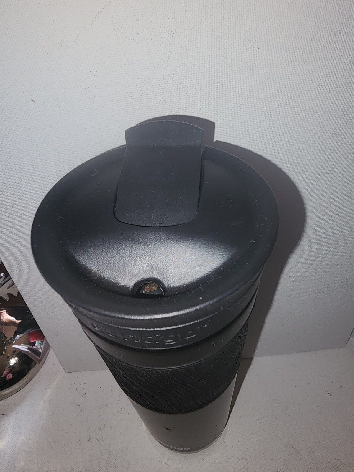 Contigo Byron 2.0 24oz Thermos/Mug Hot Or Cold Lock Top No Spill Screw On Lid