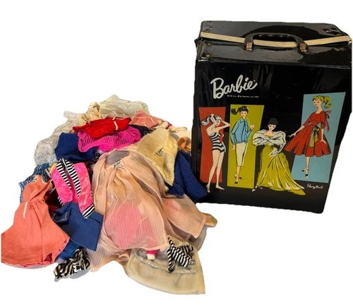 VTG 1961 Barbie & Ken Doll Case w Tons of Clothes Accessories.