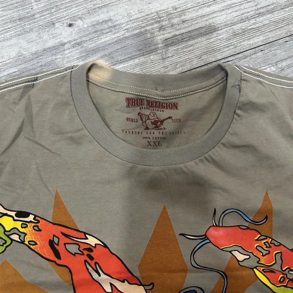 True Religion Short Sleeve Koi Fish Crew Neck T-Shirt Mens Size XXL - Image 4 of 4
