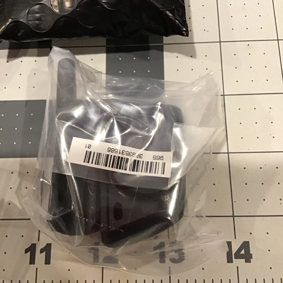 NUOVO in SCATOLA GARMIN GSC10 Sensore Velocità/Cadenza Bici Nero 010-10644-00 Non Testato - Immagine 3 di 4