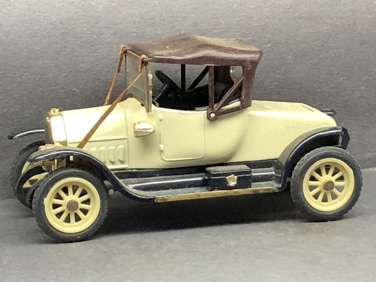 Vintage Rio Lot 9 Classic Cars Diecast 1:43 Cars Made in Vintage Rio Lot 9 Classic Cars Diecast 1:43 Cars Made in