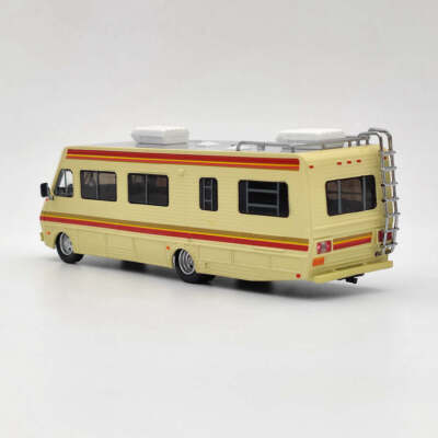 Greenlight 1/64 1986 Fleetwood Bounder Breaking Bad Rare Diecast