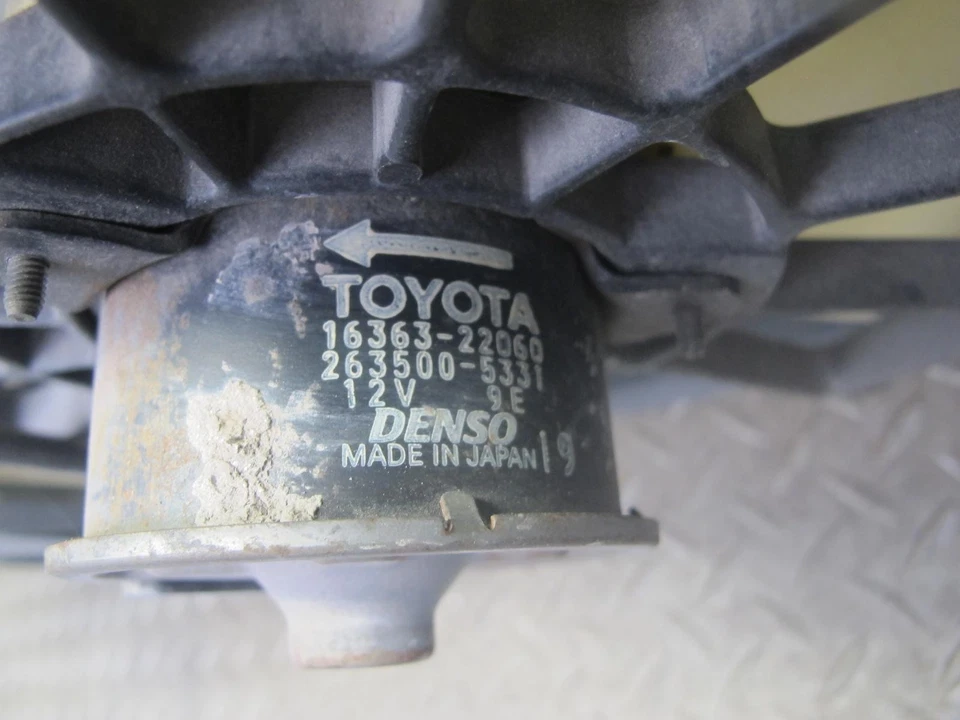 00-05 TOYOTA MR2 SPYDER ZZW30L MOTOR RADIADOR VENTILADOR DE REFRIGERACIÓN CUBIERTA DEL MOTOR OEM Foto 4 de 4