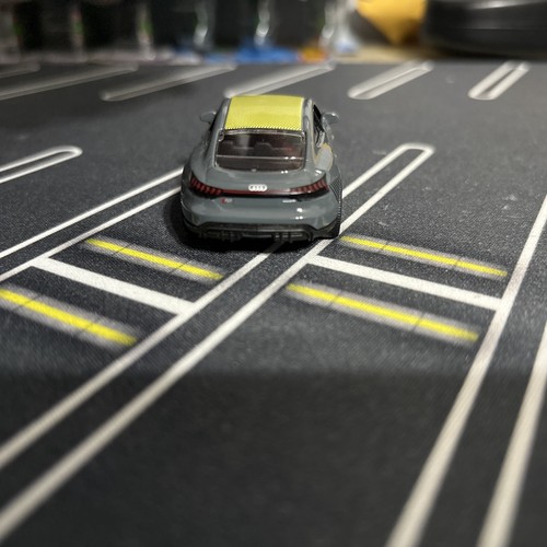 Jada / Majorette Pink Slips 2024 - Audi RS e-Tron GT - Grey & Green LOOSE - Picture 5 of 8