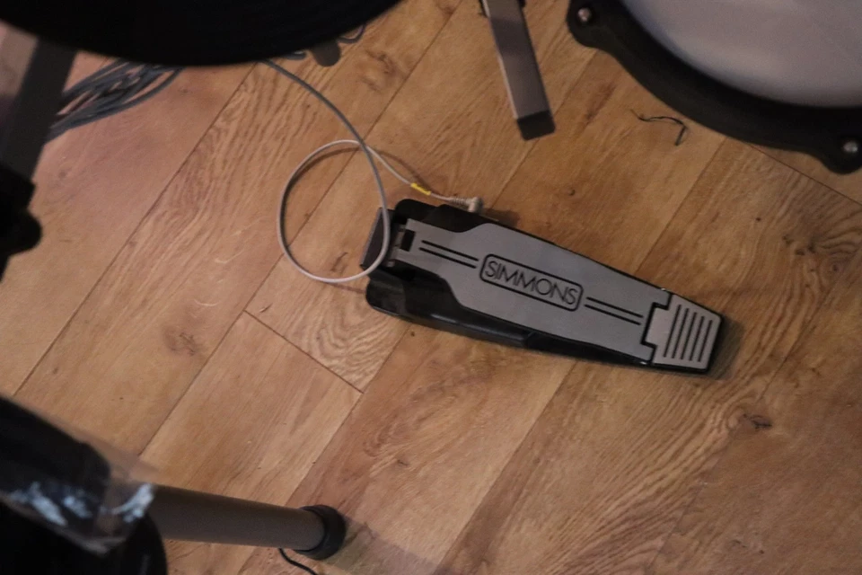 Kit de batería electrónica Simmons Titan 50 con almohadillas de malla y Bluetooth Foto 4 de 4