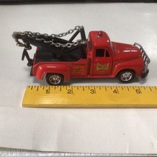 Redblack Diecast Tow Truck Wrecker W Chains Freeways Logo
