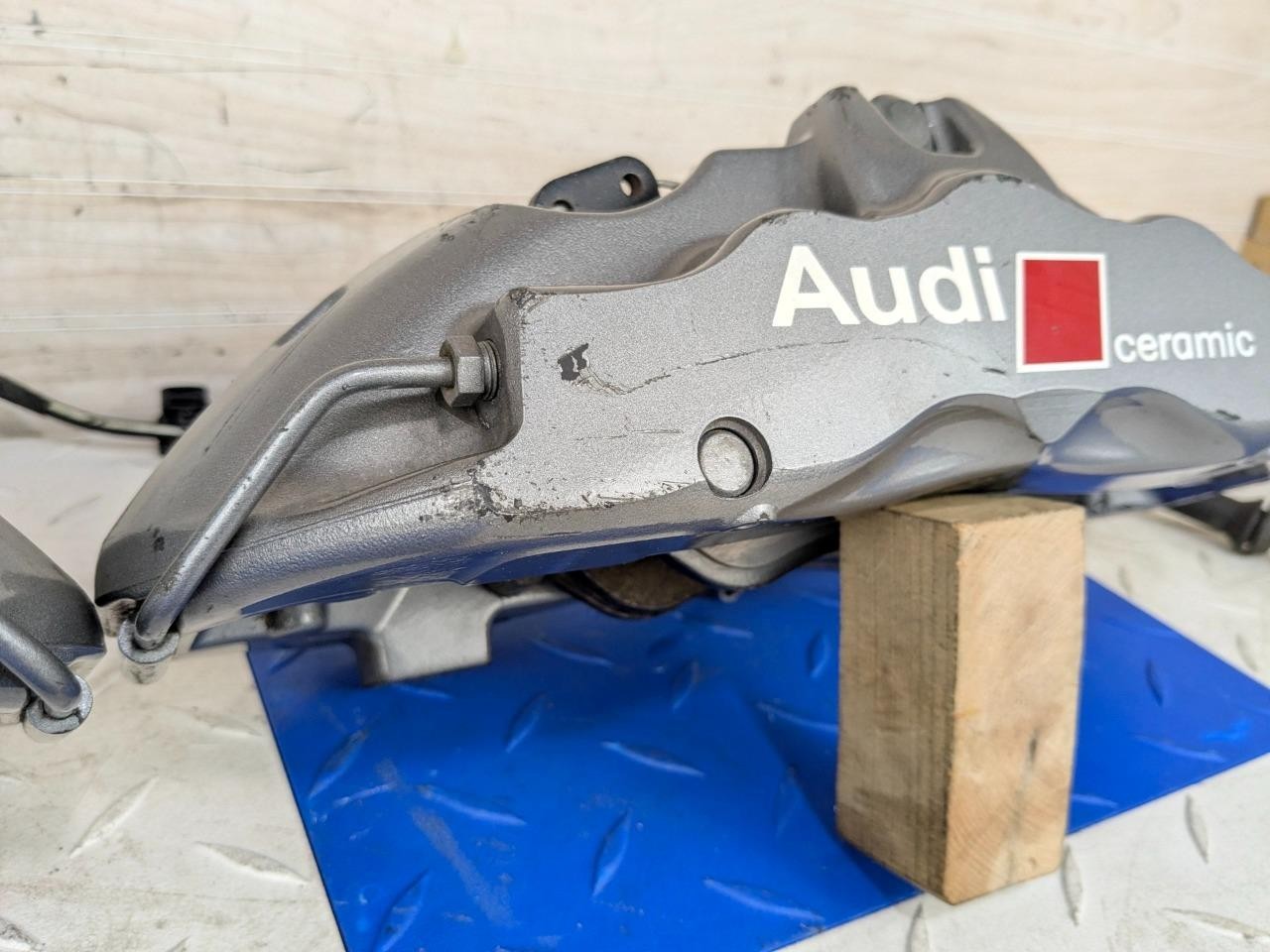 2018 Audi R8 Plus OEM Front & Rear Brake Calipers Silver Ceramic SET OF 4 13k Mi