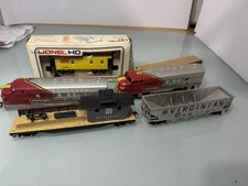 Ho  Model Train Lot For parts Untested