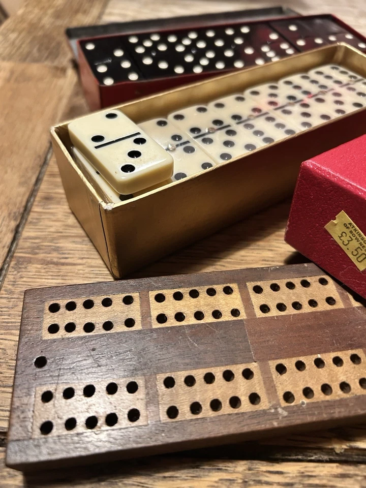 Vintage Wills's Star Cigarettes Dominoes Tin and crib board - Image 4 of 4