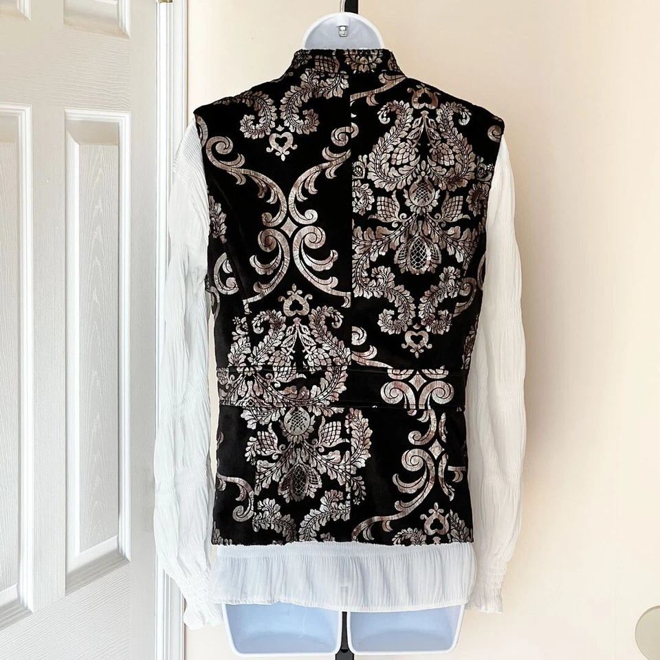 Precioso Chaleco Erin London Cremallera Completa Láminado Dorado sobre Negro Piel Suave Exterior Talla Foto 3 de 4