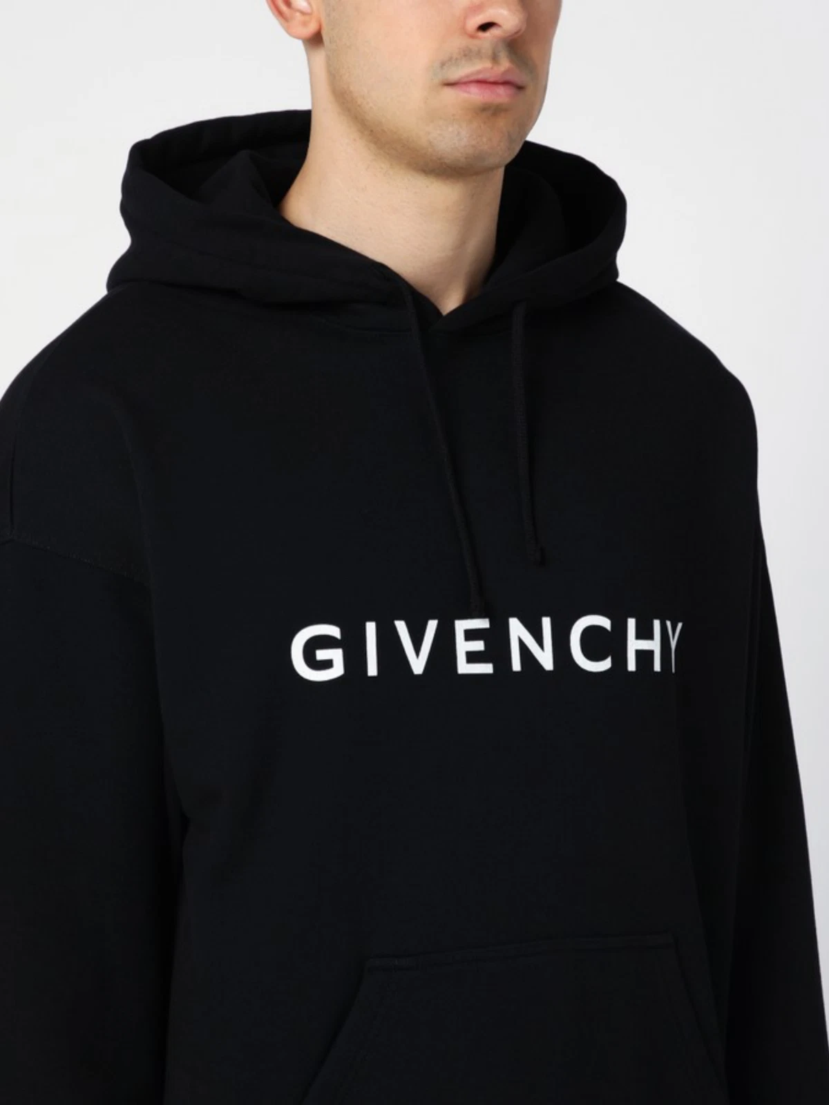Felpa con cappuccio Givenchy Classic Logo Slim Fit nera. Taglia XL. Nuovo con etichette. Prezzo consigliato £770