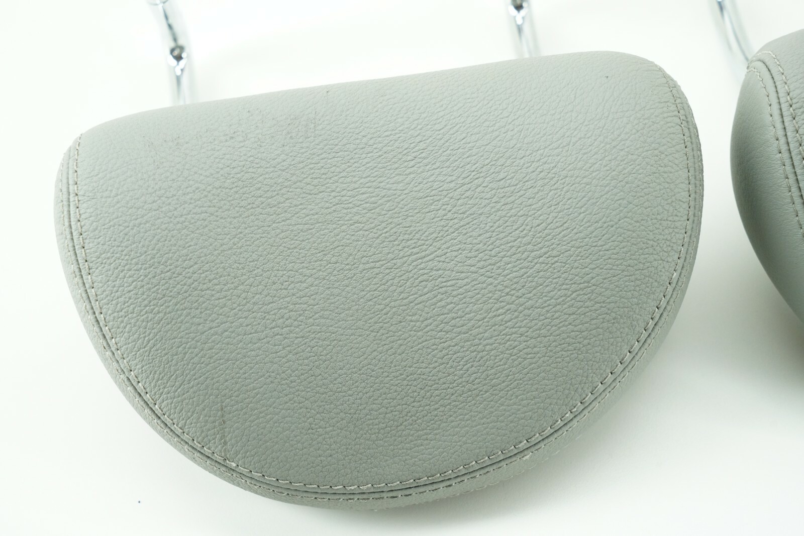 Mercedes EClass W211 0309 Rear Seat Headrest Head Rest Left Right