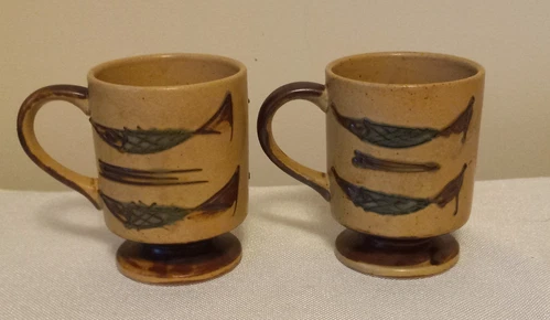 Vtg Pair Of Handcrafted Stoneware Studio Pottery Mugs Fish Motif