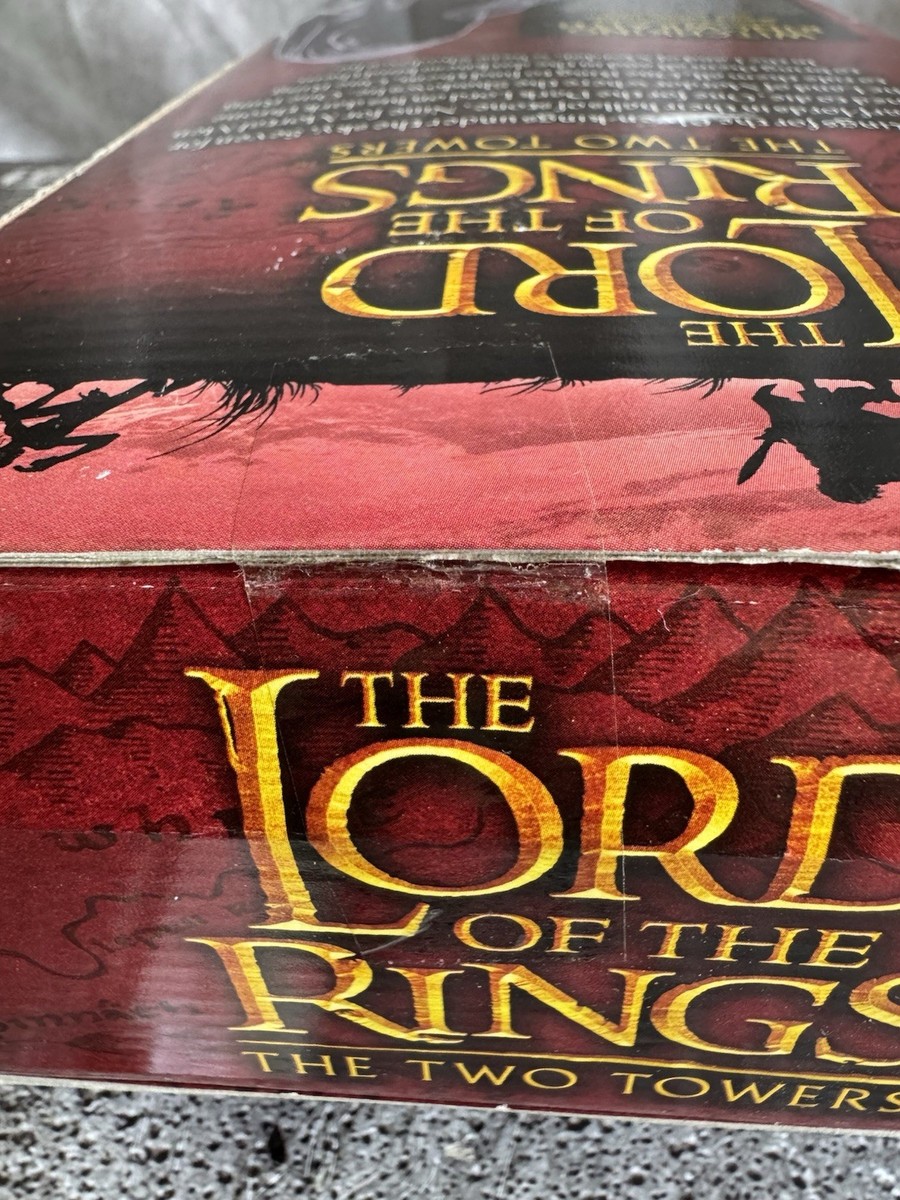【中古】 Lord of the Rings - Two Towers Lord of The Rings Two Towers Witchking Ringwraith 12 Inch