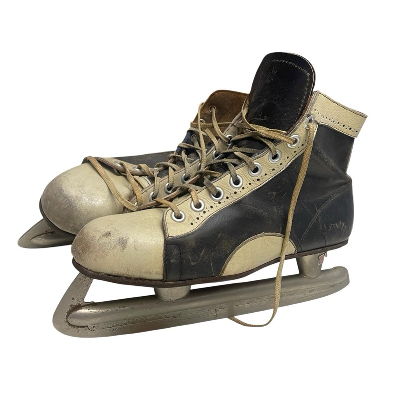 Canadian Flyer Ice Skates Torpedo Size 9 Ivory Black Leather Union Hardware Co