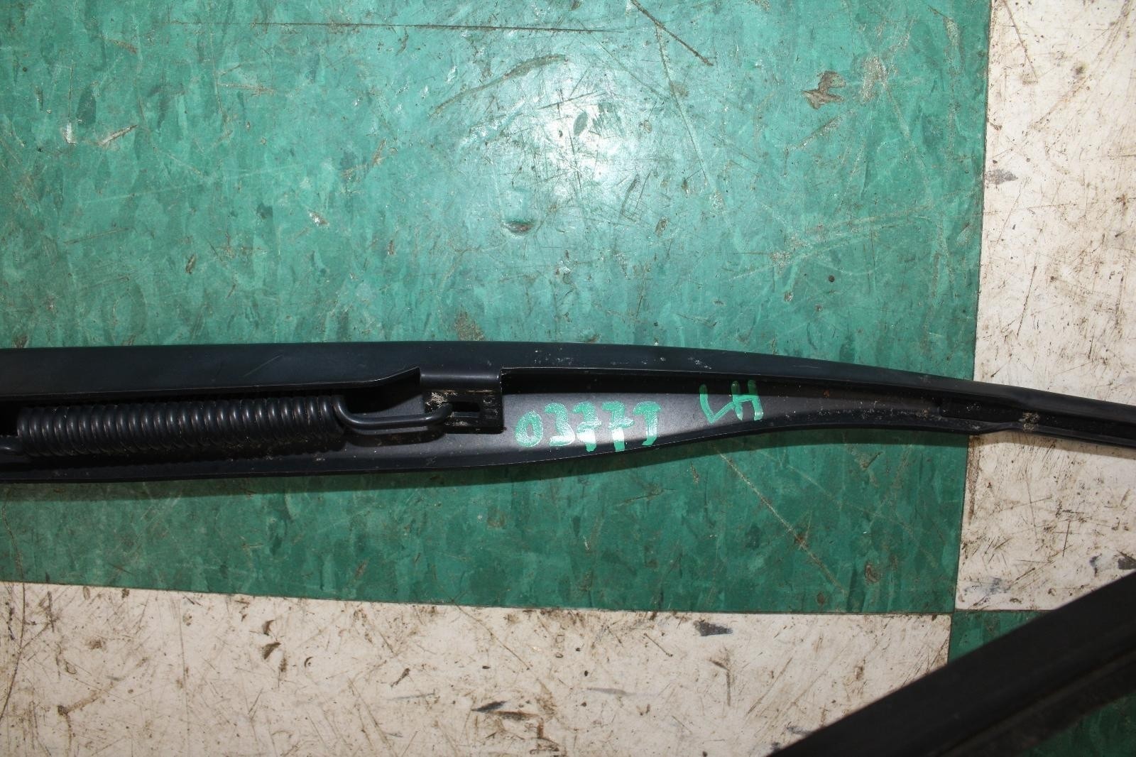 Maserati Ghibli 2014-2019 Front Right Blades Pair
