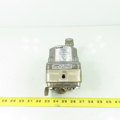 Barksdale DPD2T-A80SS Differential Pressure Switch 160PSI 1/8'' NPT