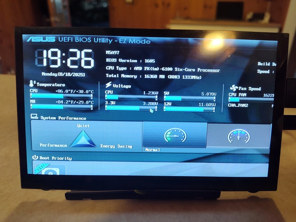 ASUS M5A97 Motherboard Socket AM3+ DDR3 16GB For AMD 970 FX-6100 Bundle - Image 2 of 4