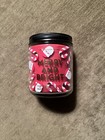 Bath & Body Works Merry & Bright 7 Oz Red Single 1 Wick Jar Candle — photo 1