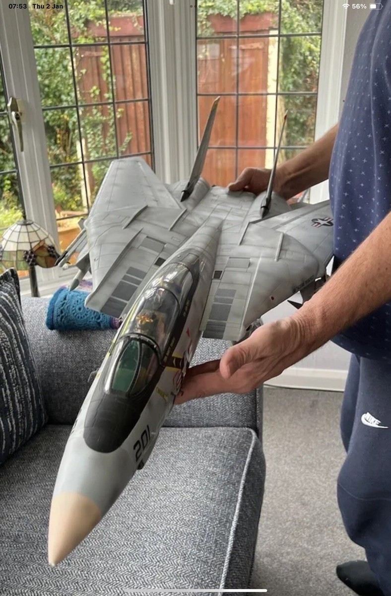 JSI F14 Tomcat US Navy strike jet 1/18 21st-century toys+ Pilots