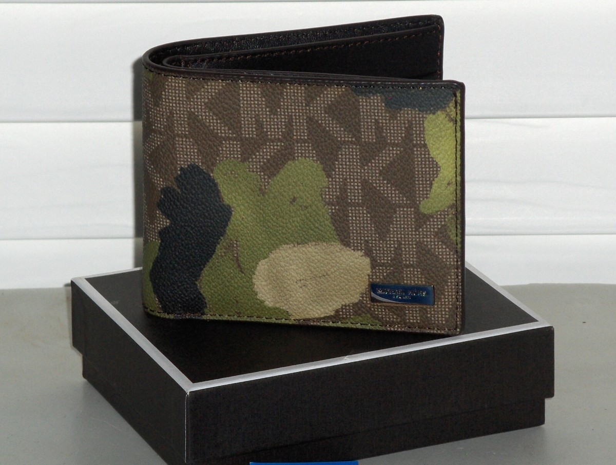 Michael Kors Camo Set Michael Kors Jet Set Camouflage Saffiano and 50 similar items main image 4