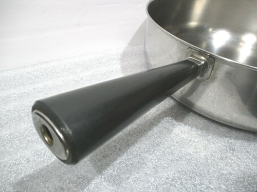 _FARBERWARE_Chicken Fryer_ 12" Large and High Sided Fry Pan w/High Dome Cover - Picture 8 of 10