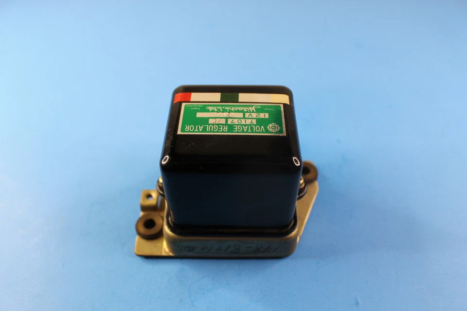 NUEVO REGULADOR DE VOLTAJE YAMAHA NUEVO ORIGINAL YDT YDT1 Parte # 148-81910-00 Foto 4 de 4