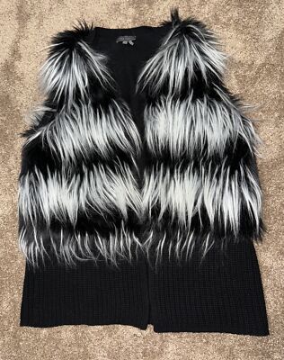 Vince Camuto Black White Faux Fur Vest Hook and Eye Closure sz