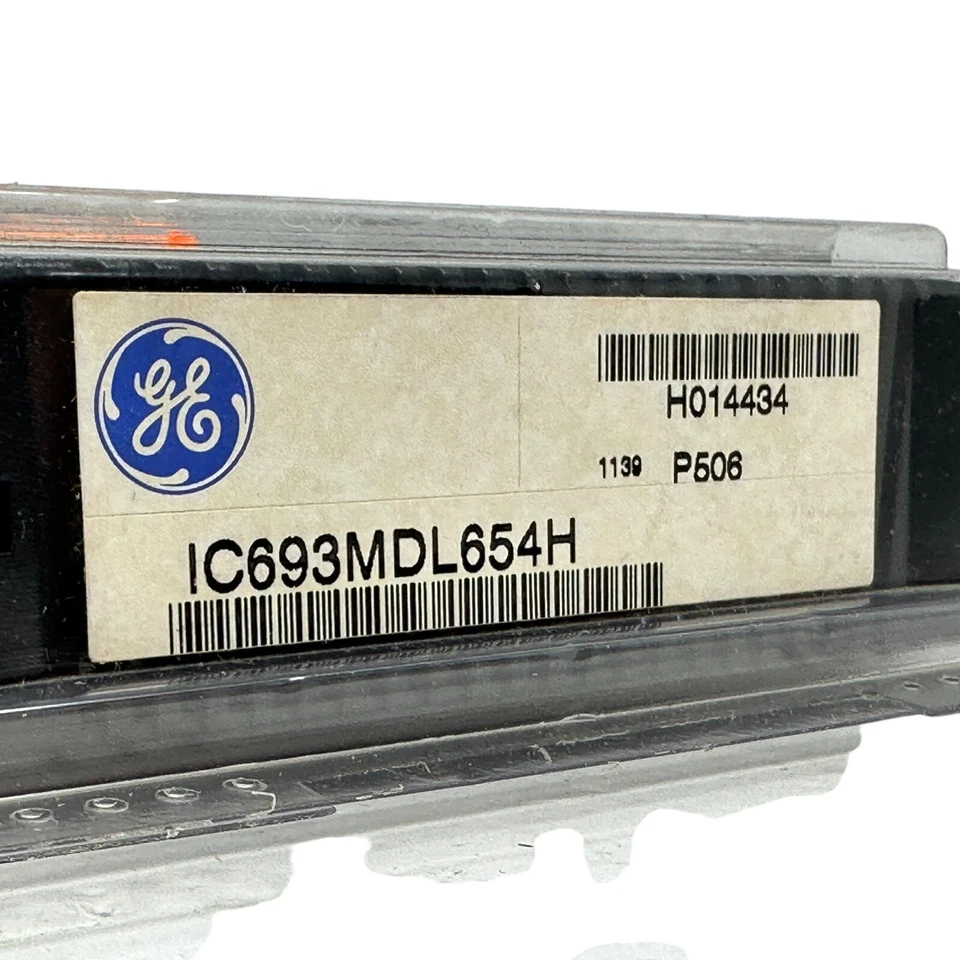 GE Fanuc IC693MDL654H Series 90-30 32-Point TTL Input Module 5/12VDC - Image 2 of 4