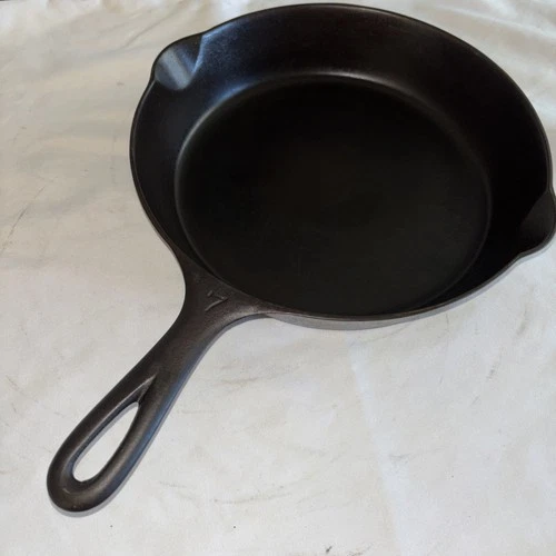 RESTORED Griswold Erie Cast Iron 7 Skillet Large Block Logo 701 D SEASONED