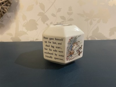Wedgwood Peter Rabbit Keramik Spardose Beatrix Potter Motiv