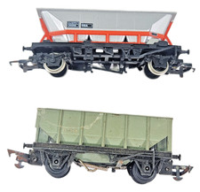 Rake Of 2x Hornby Triang OO Gauge Model R249 R214 MGR Ore Hopper Wagons Unboxed.