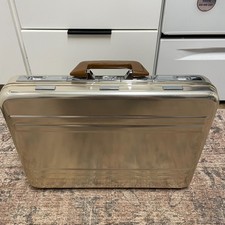 Valigetta rigida vintage Tokyo Lock Halliburton argento alluminio attacco