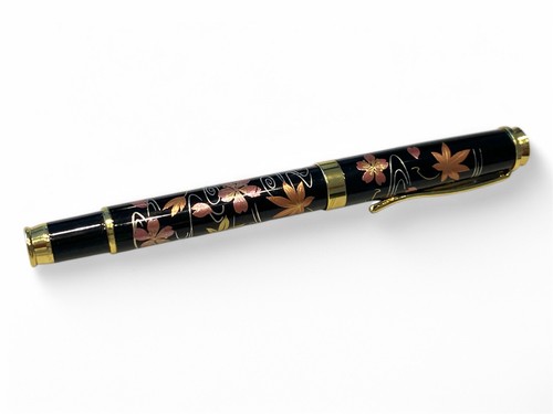 Japan Gold Leaf Crafts Kaga Fountain Pen Midium Nib:【春秋流れ】Spring and Autumn Flow - Picture 4 of 5