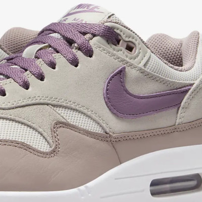 NIKE AIR MAX 1 SC (SIZE 11.5)