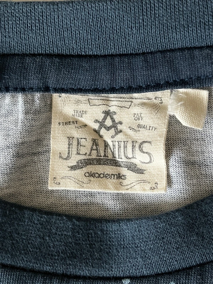 Superme Drip! Boom! Jeanius! Camiseta -grande Foto 4 de 4