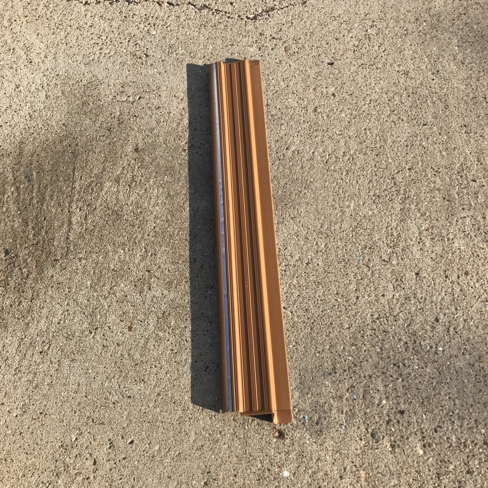 1266800035 PEITORIL DE PORTA W126 300SE 380SEL 560SEL 420SEL 300SEL 300SD 300SDL 500SEL - Imagem 4 de 4