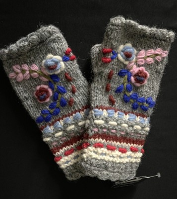 NWT TRIMDIN Hand Knit Handmade 100% Wool Gloves Lined Handwarmers