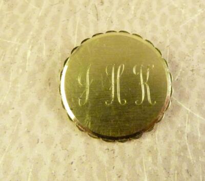 Vintage LAMODE KARATCLAD Scalloped Framed Brushed Initials ''J.H.K. Pin