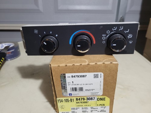 GENUINE GM OEM 17 TERMINAL HVAC CLIMATE CONTROL PANEL 84793087 - Picture 2 of 4