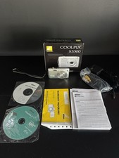 Nikon COOLPIX S3300 16 MP Digital Camera - Silver 6x Zoom- Tested