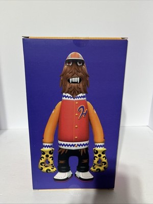Superplastic Kickstarter Edition Hench ''It Me''  by Pete Fowler 9'' Limited