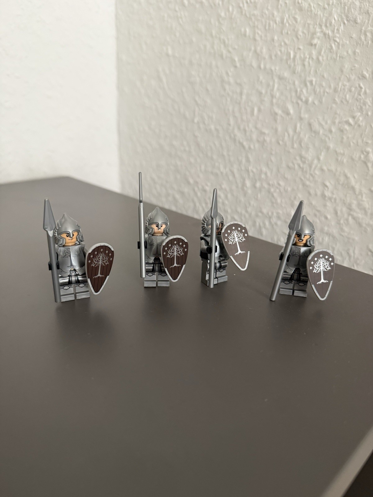 LEGO  11377 Minas Tirith Minifigur 4x Soldat Gondor