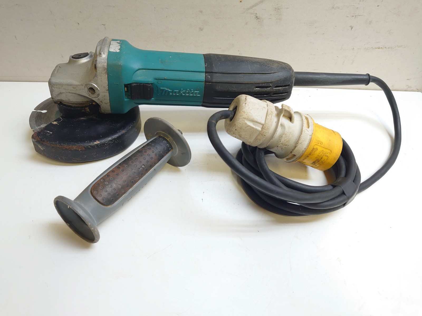 Makita GA4530R Angle Grinder - 115mm - 110V