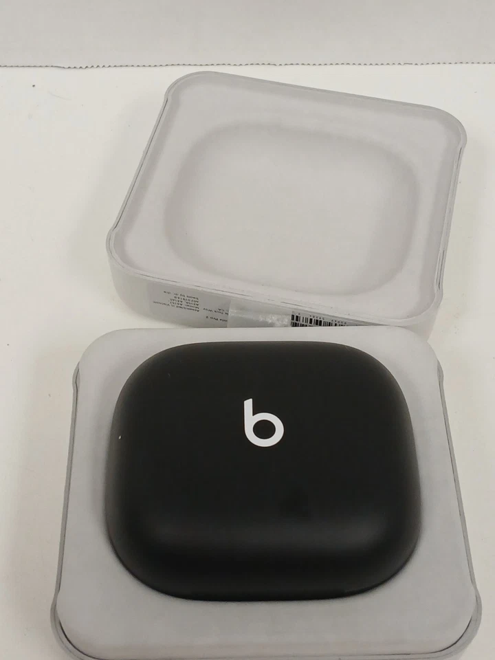 Наушники-пуговки беспроводные с шумоподавлением Beats Powerbeats Pro 2 черные - Изображение 3 из 4