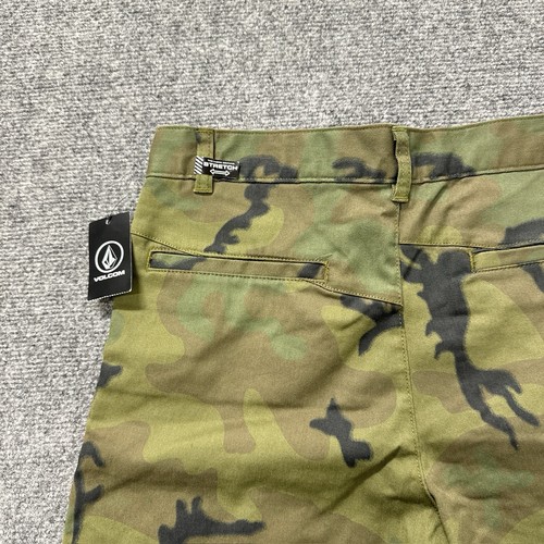 NWT Volcom Shorts Men’s 30 Chino Camouflage Stretch 100% Cotton Skater Y2K - Picture 12 of 17