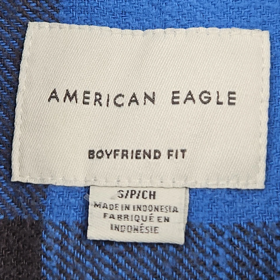 Top American Eagle para mujer pequeño azul a cuadros manga larga con botones ajuste de novio Foto 3 de 4